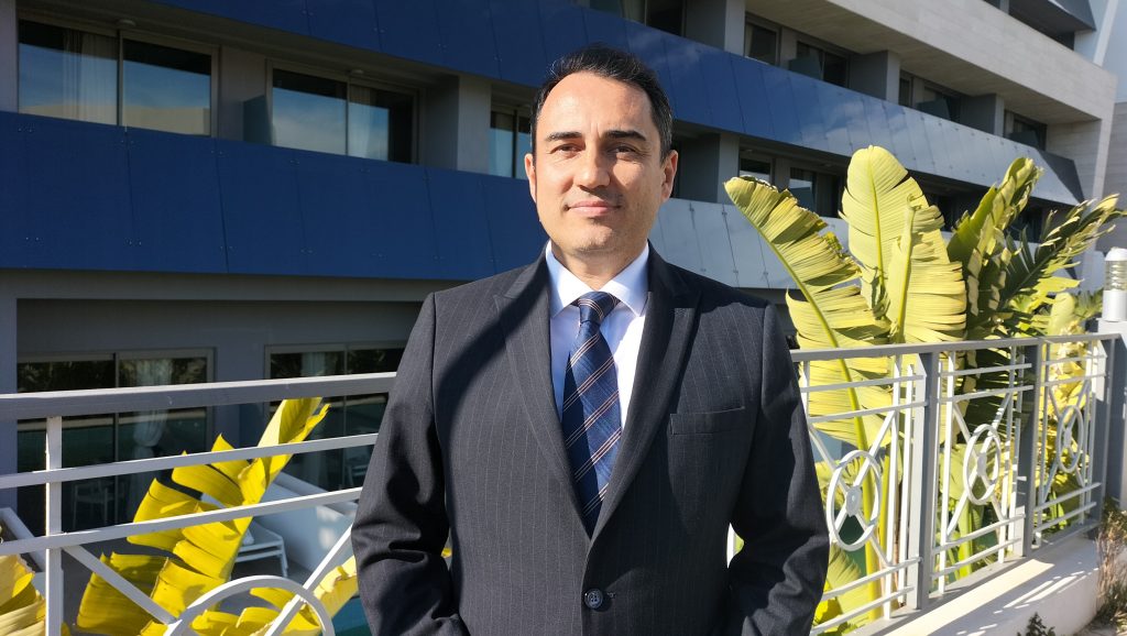 Manavgat-Side-Turistik-Otelciler-Birligi-MASTOB-Baskani-Zafer-Sural-3-1024x578 MASTOB'dan Kredi Kartı Limit Düzenlemesine "Alternatif Ödeme" Formülü