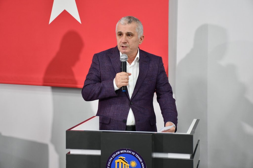 Manavgat-Kaymakami-Adil-Karatas-2-1024x682 Manavgat’ta Mühtediler İftar Sofrasında Buluştu