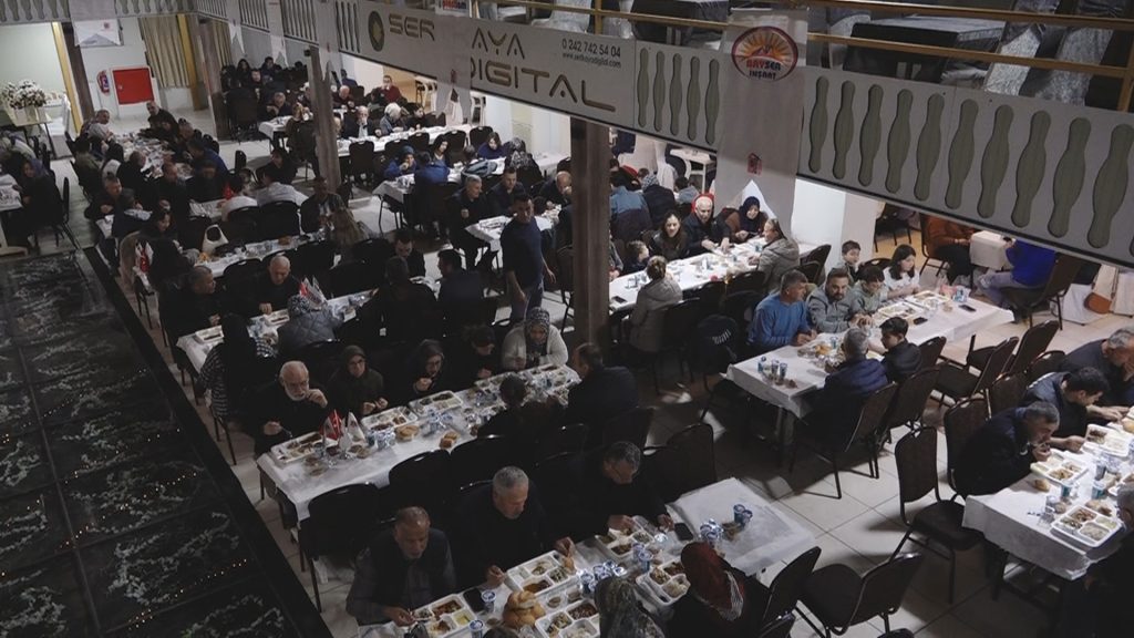 Yapipen-Iftari-Manavgati-30.-Kez-Kucakladi-4-1024x576 Yapıpen İftarı Manavgat’ı Kucakladı