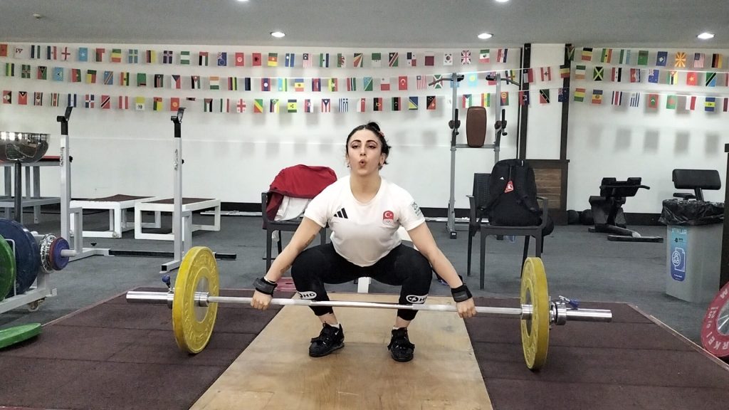 Halter-Kadin-Milli-Takimi-Antalya´da-Avrupa-Sampiyonasina-Hazirlaniyor-6-1024x576 HALTERİN SULTANLARI MANAVGAT'TA AVRUPA ŞAMPİYONASI İÇİN GÜÇ DEPOLUYOR