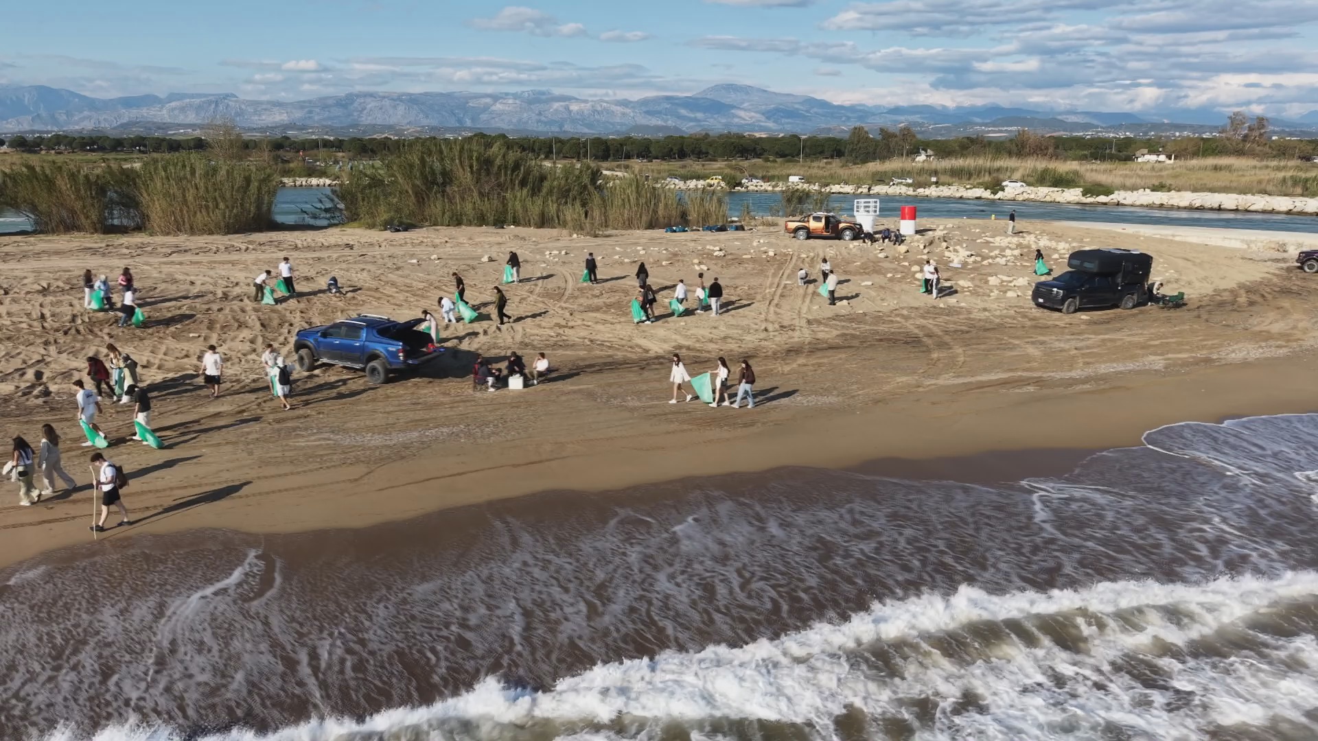 Manavgat’ta Caretta Carettalar için kıyı temizliği seferberliği