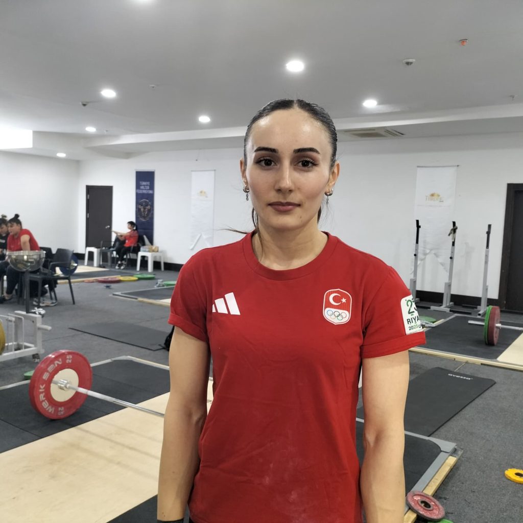 Milli-Halterci-Cansel-Ozkan-1024x1024 HALTERİN SULTANLARI MANAVGAT'TA AVRUPA ŞAMPİYONASI İÇİN GÜÇ DEPOLUYOR