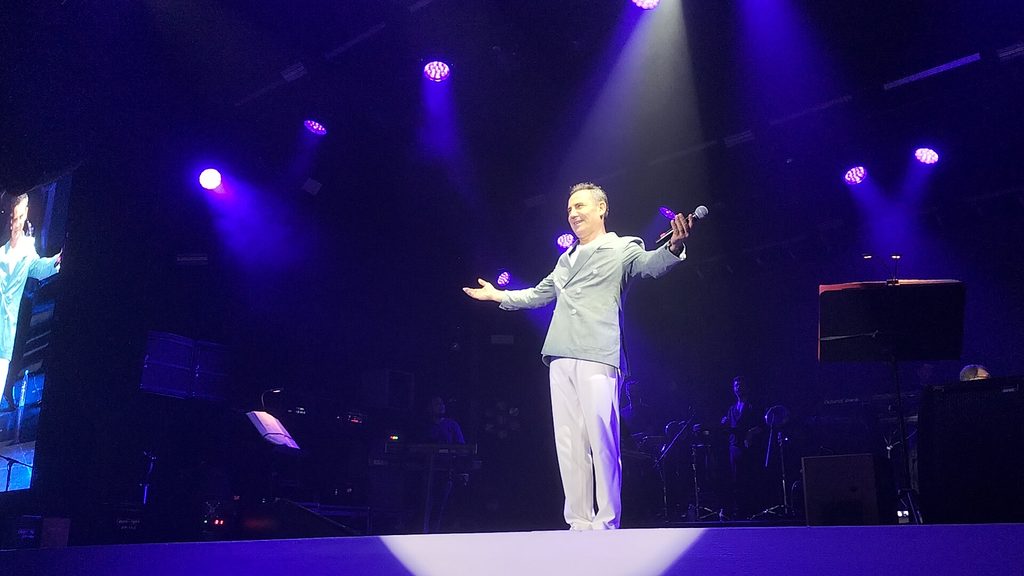 Ferhat-Gocer-Manavgatta-Konser-Verdi-2-1024x576 Ferhat Göçer Manavgat’ta Konser Verdi