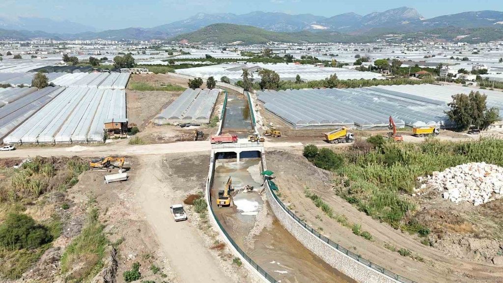 kumluca-da-ulesik-deresi-projesinin-yuzde-20-20322192_amp-1024x576 Antalya’da Son 24 Saatte Bunlar Yaşandı